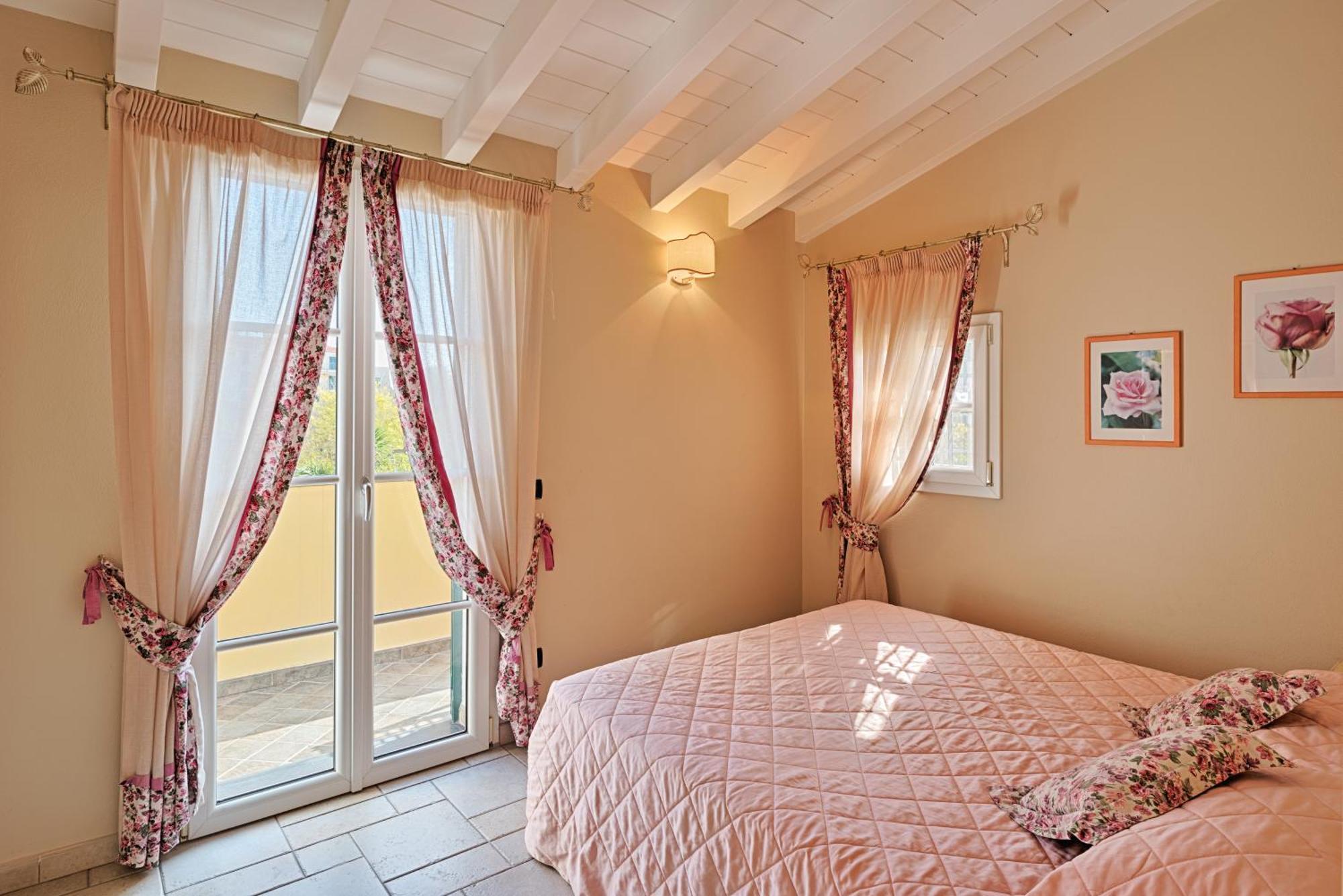 Casa Vacanze Nel Giardino Di Renzo Империя Экстерьер фото