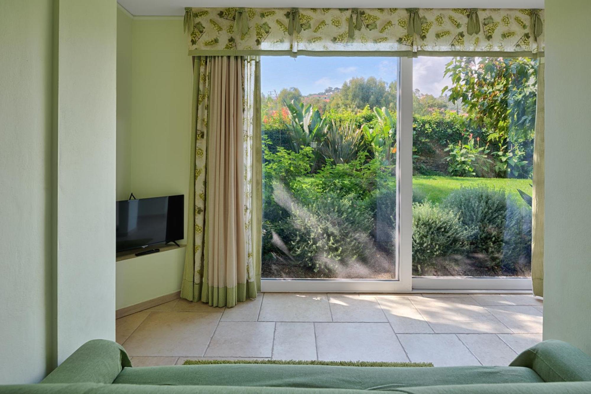 Casa Vacanze Nel Giardino Di Renzo Империя Экстерьер фото